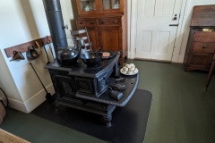 Wood stove for cooking