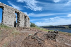 SE, view of Columbia River