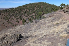 Trail along the rim